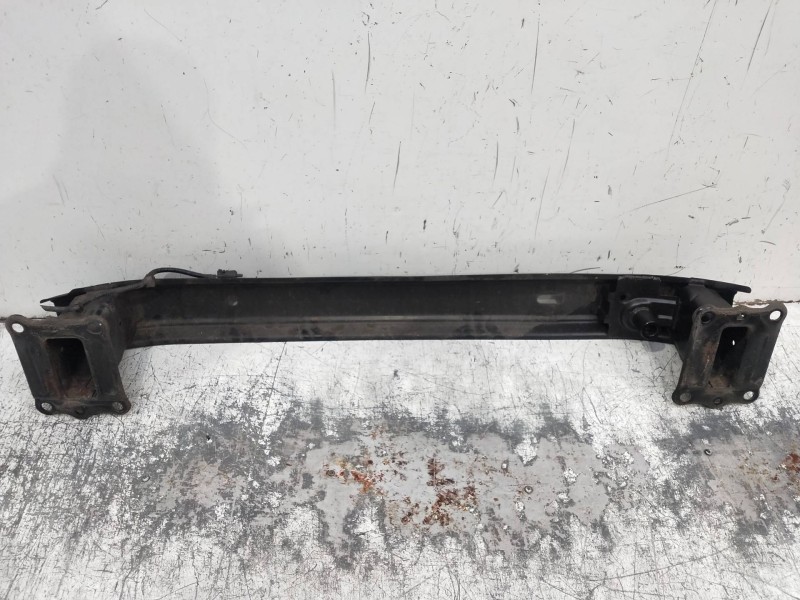 Recambio de refuerzo paragolpes delantero para hyundai ix35 referencia OEM IAM   