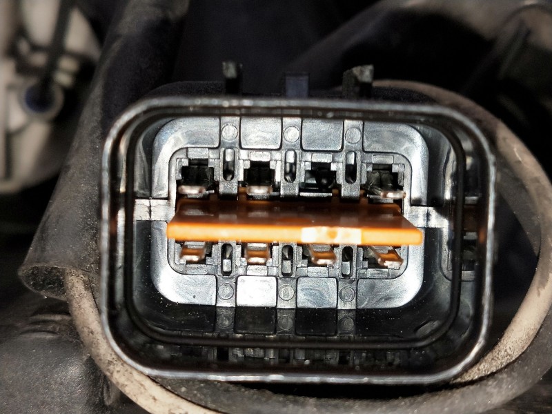 Recambio de faro izquierdo para renault koleos referencia OEM IAM 26060JY  XENON