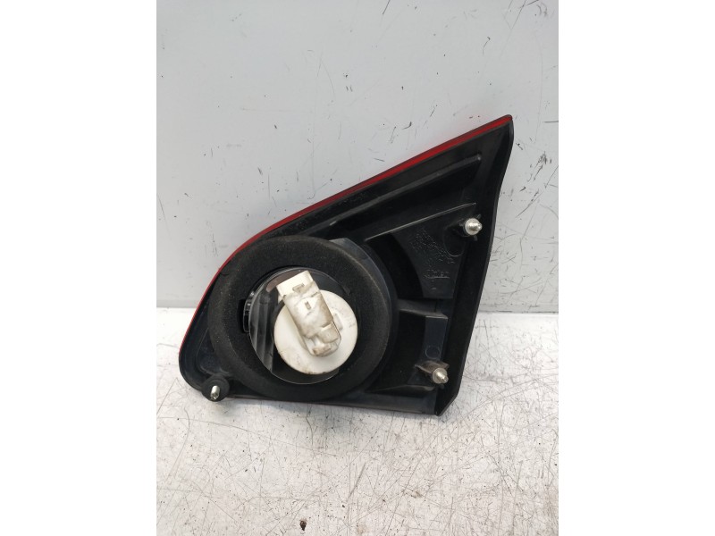 Recambio de piloto trasero izquierdo interior para nissan qashqai (j10) referencia OEM IAM 89071063  