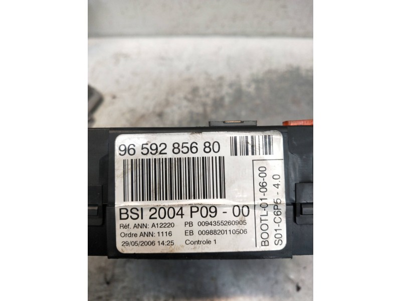 Recambio de caja reles / fusibles para citroen c4 coupe referencia OEM IAM 9659285680  