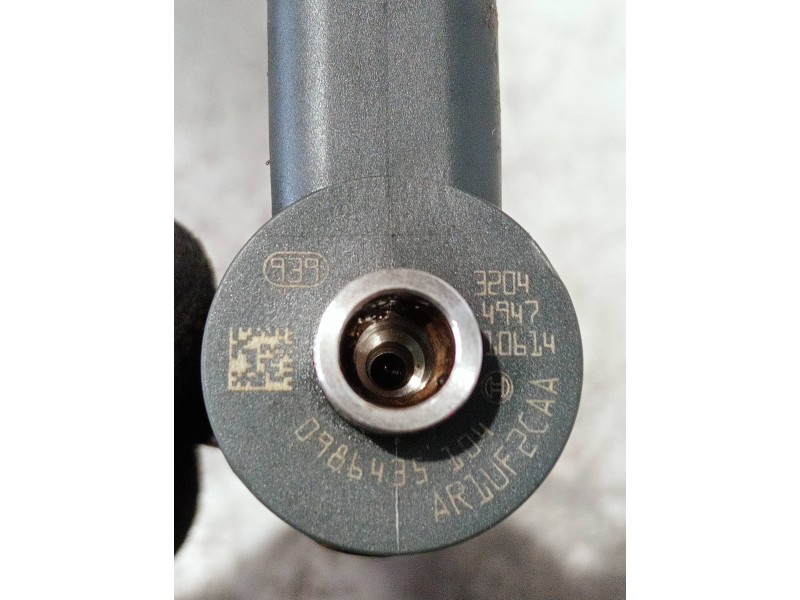 Recambio de inyector para alfa romeo gt (125) referencia OEM IAM 0986435104 BOSCH 