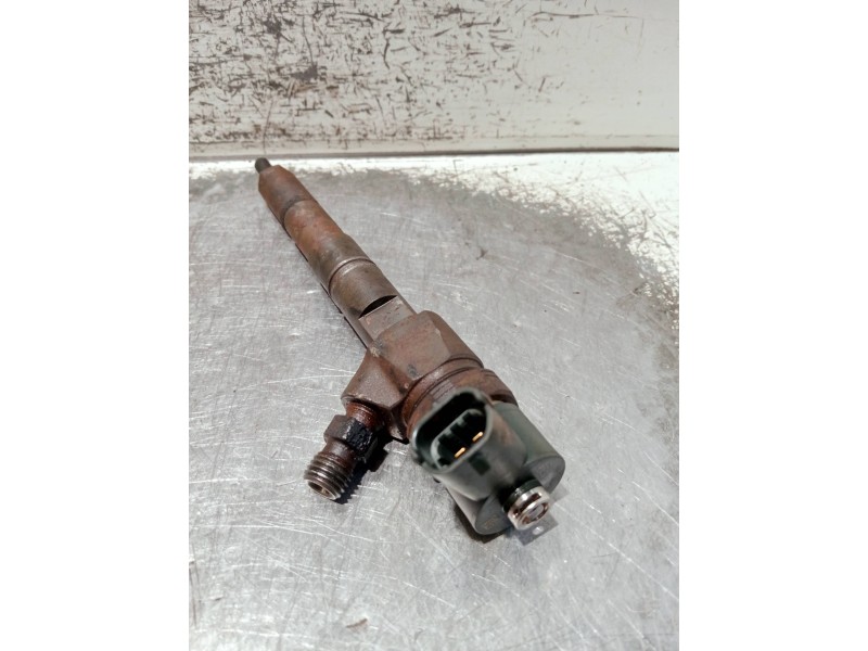 Recambio de inyector para alfa romeo gt (125) referencia OEM IAM 0986435104 BOSCH 