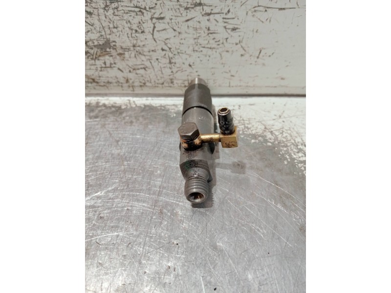 Recambio de inyector para opel movano 2.5 diesel (s8u-772 / l93) referencia OEM IAM KEB58S8 BOSCH 
