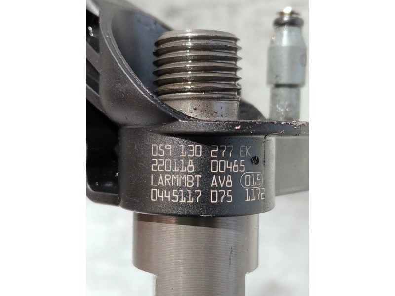 Recambio de inyector para porsche cayenne (typ 92aa) diesel referencia OEM IAM 0445117075 BOSCH 