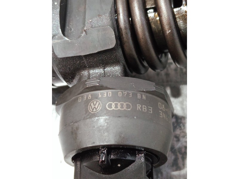 Recambio de inyector para volkswagen caddy ka/kb (2k) referencia OEM IAM 038130073BN 0414720313 BOSCH