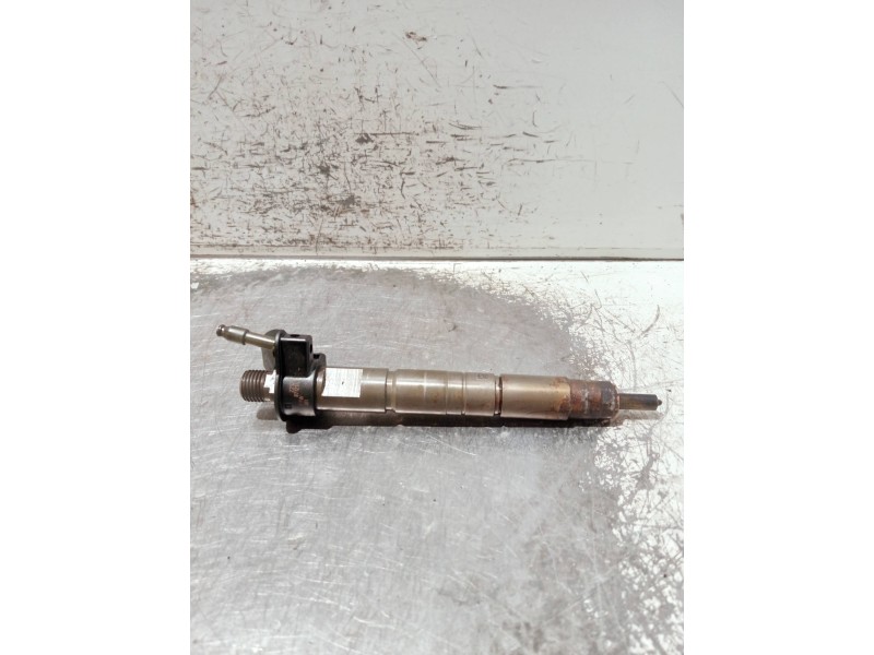 Recambio de inyector para bmw serie 3 coupe (e92) referencia OEM IAM 779787705 0445116001 BOSCH