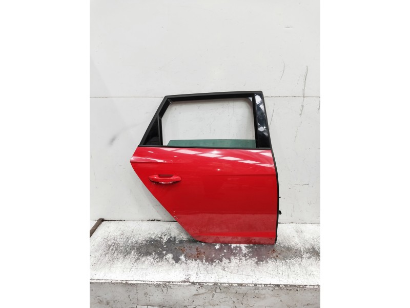 Recambio de puerta trasera izquierda para seat leon (5f1) referencia OEM IAM  OJO VER FOTOS 5P