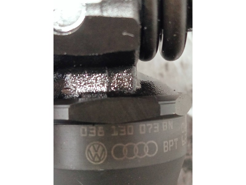 Recambio de inyector para volkswagen caddy ka/kb (2k) referencia OEM IAM 038130073BN 0414720313 BOSCH