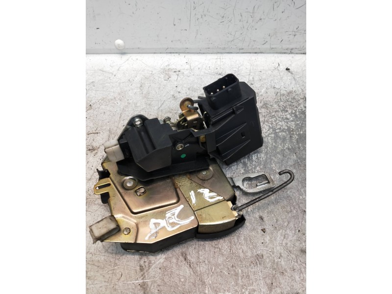 Recambio de motor cierre centralizado delantero izquierdo para bmw serie 3 compacto (e36) referencia OEM IAM 67111387606 141306 