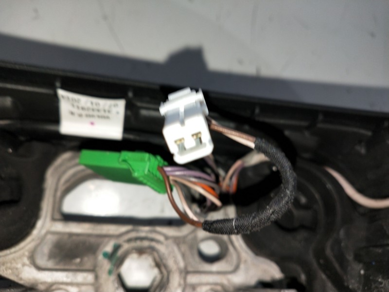 Recambio de volante para volvo v40 referencia OEM IAM 34110217B P31250592 