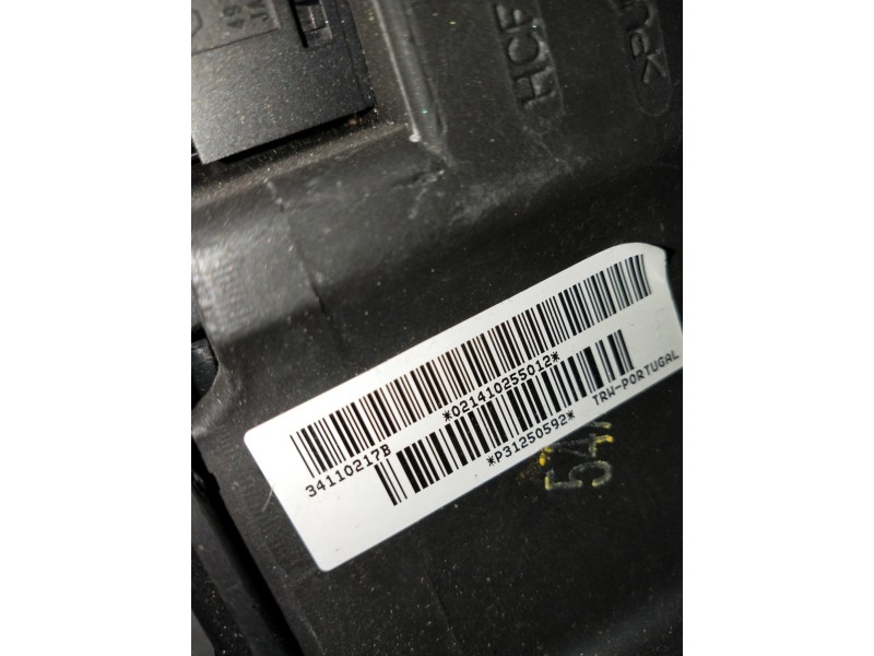 Recambio de volante para volvo v40 referencia OEM IAM 34110217B P31250592 