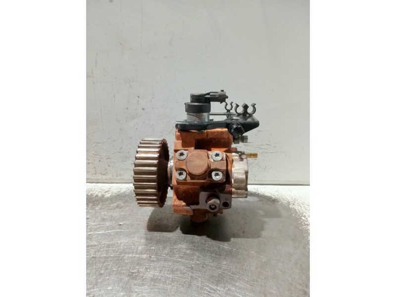 Recambio de bomba inyeccion para peugeot 207 sw outdoor referencia OEM IAM 9683703780 0445010102 BOSCH