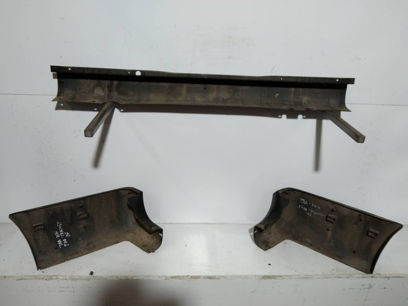 Recambio de paragolpes trasero para ford transit caja cerrada ´06 ft 260 k trend lkw referencia OEM IAM   