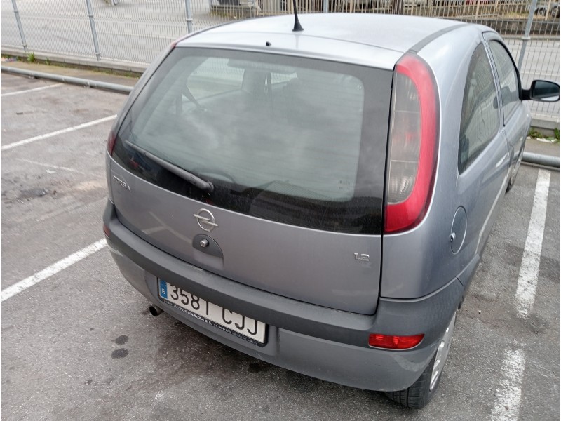 opel corsa c del año 2003