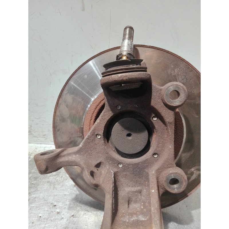 Recambio de mangueta delantera derecha para ford transit caja cerrada, media (fy) (2000 =>) referencia OEM IAM YC153K185  
