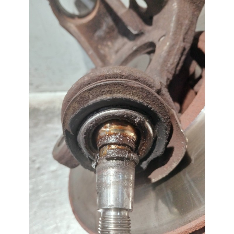 Recambio de mangueta delantera derecha para ford transit caja cerrada, media (fy) (2000 =>) referencia OEM IAM YC153K185  