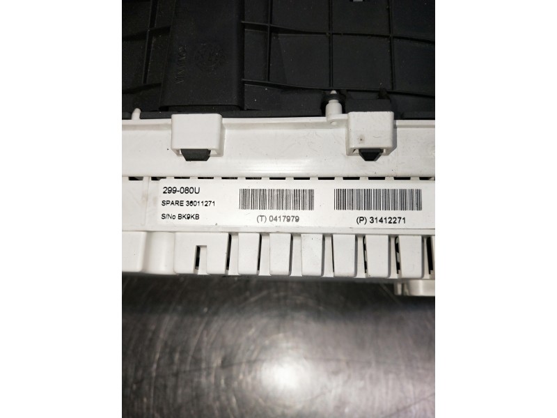 Recambio de cuadro instrumentos para volvo v40 referencia OEM IAM T0417979 P 31412271 DIGITAL