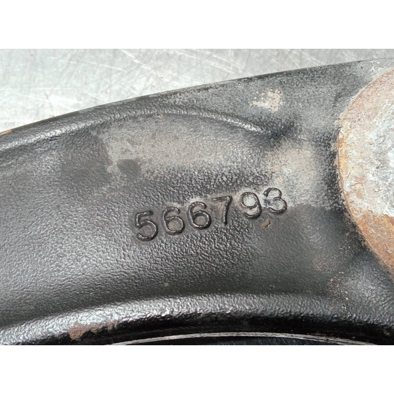 Recambio de brazo suspension inferior delantero izquierdo para citroen c4 picasso referencia OEM IAM 566793  
