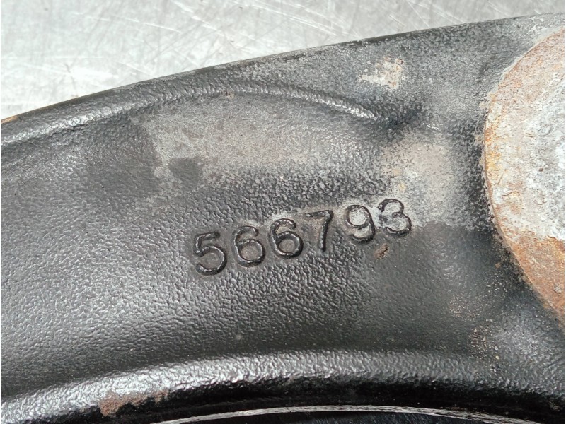 Recambio de brazo suspension inferior delantero izquierdo para citroen c4 picasso referencia OEM IAM 566793  