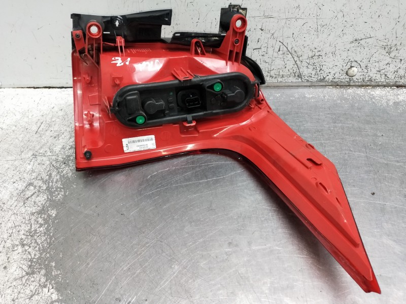 Recambio de piloto trasero izquierdo para peugeot 5008 referencia OEM IAM   