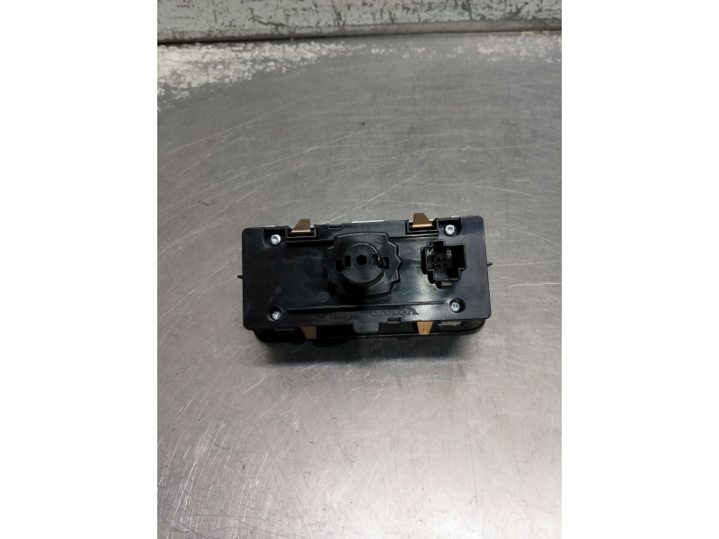 Recambio de mando luces para volvo v40 referencia OEM IAM 30739425 10092207 