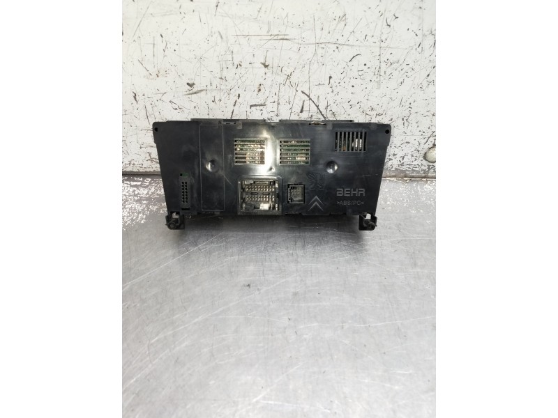 Recambio de mando calefaccion / aire acondicionado para peugeot 5008 referencia OEM IAM 96738323XT A2C37822700 