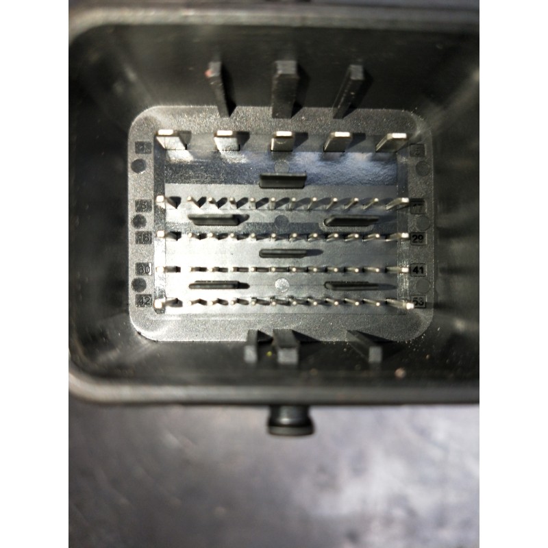 Recambio de centralita motor uce para peugeot 5008 referencia OEM IAM 9804127280 9666681180 SID807E S180123008