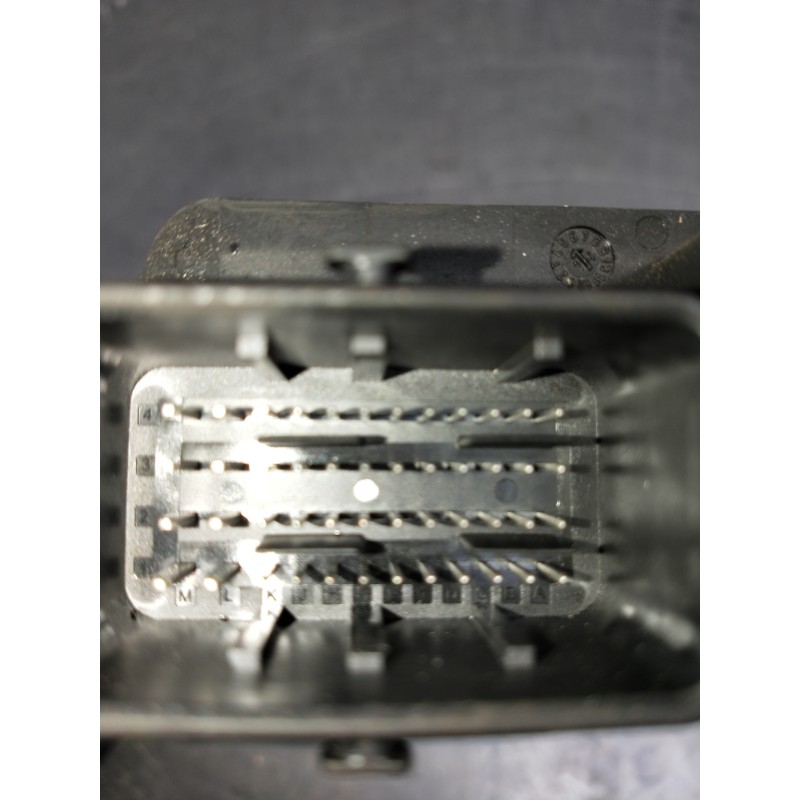 Recambio de centralita motor uce para peugeot 5008 referencia OEM IAM 9804127280 9666681180 SID807E S180123008