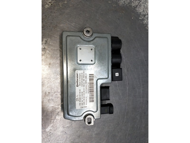 Recambio de centralita start / stop para peugeot 5008 referencia OEM IAM 980209678004  