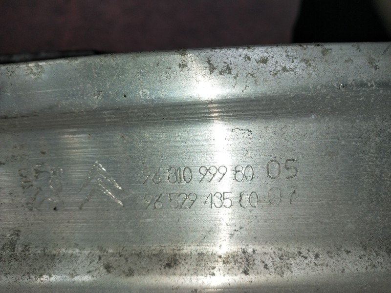 Recambio de refuerzo paragolpes trasero para peugeot 5008 referencia OEM IAM 968102228005 965294358007 