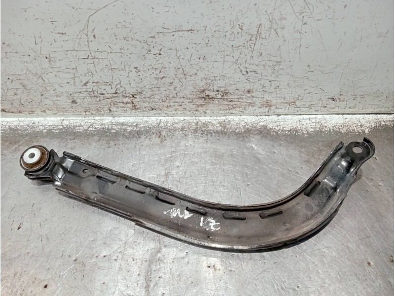 Recambio de brazo suspension inferior delantero izquierdo para opel combo d referencia OEM IAM 519336040E  