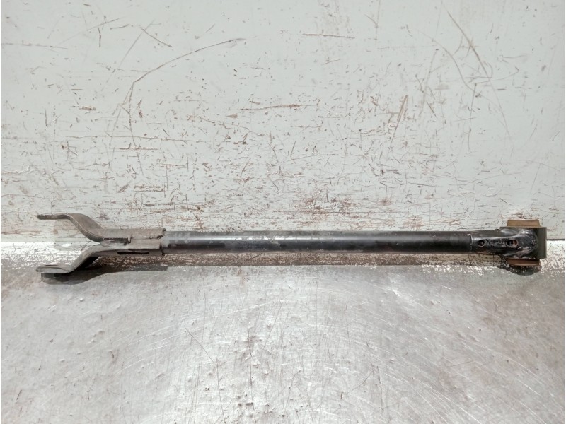 Recambio de tirante trasero derecho para opel combo d referencia OEM IAM 520526250E  