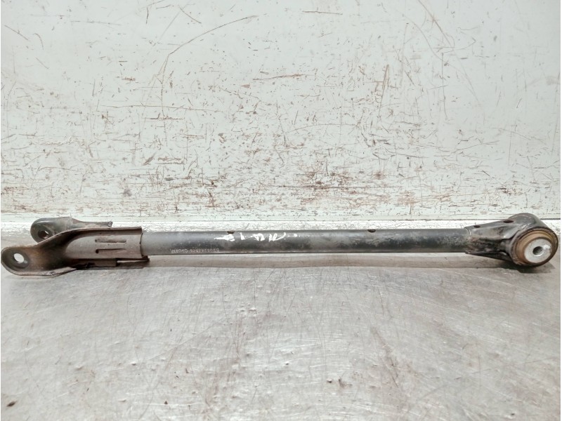 Recambio de tirante trasero izquierdo para opel combo d referencia OEM IAM 520526250E  