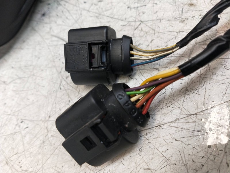 Recambio de retrovisor derecho para seat leon (5f1) referencia OEM IAM   ELECTRICO/INTERMITENTE