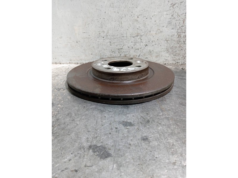 Recambio de disco freno delantero para renault clio ii fase ii (b/cb0) referencia OEM IAM   