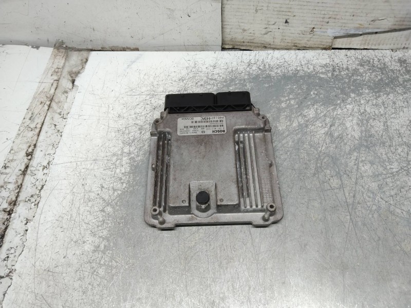 Recambio de centralita motor uce para dodge caliber s referencia OEM IAM 0281013693 P05187449AC BCAAB4