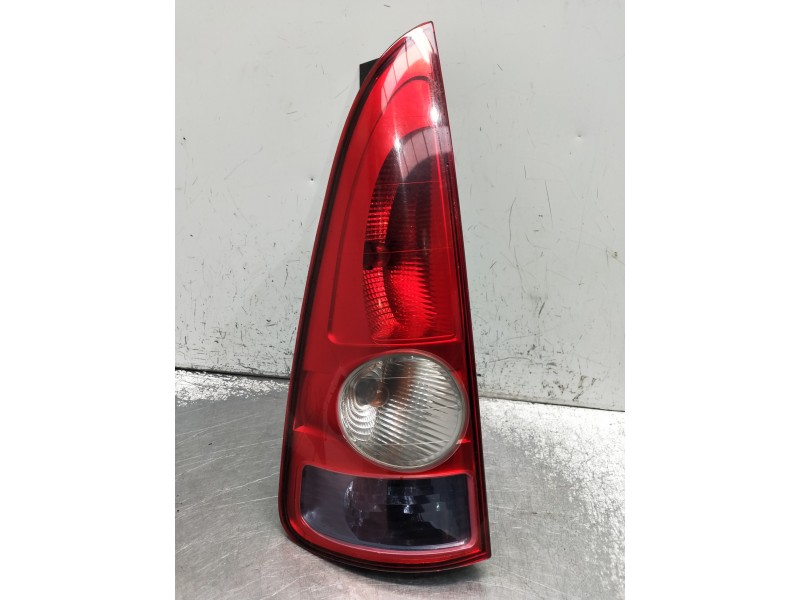 Recambio de piloto trasero izquierdo para renault espace iv (jk0) referencia OEM IAM 8200027153  