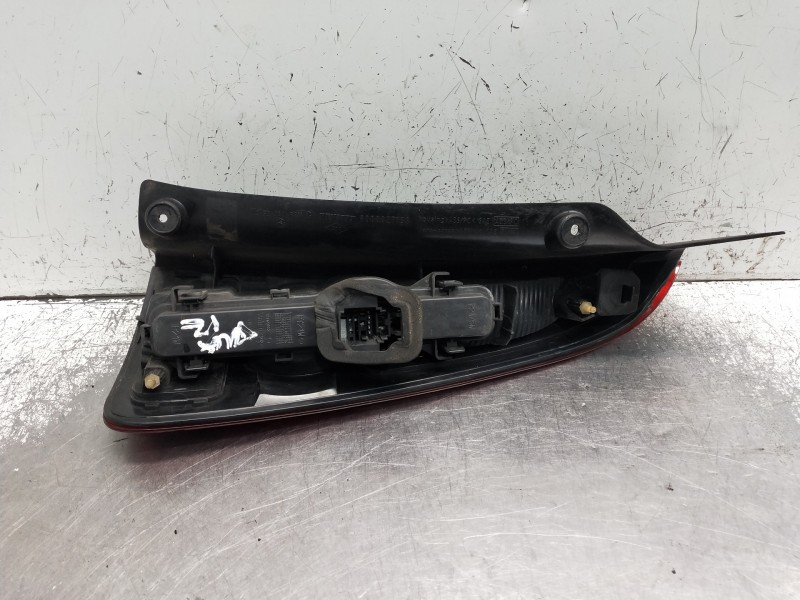 Recambio de piloto trasero izquierdo para renault espace iv (jk0) referencia OEM IAM 8200027153  
