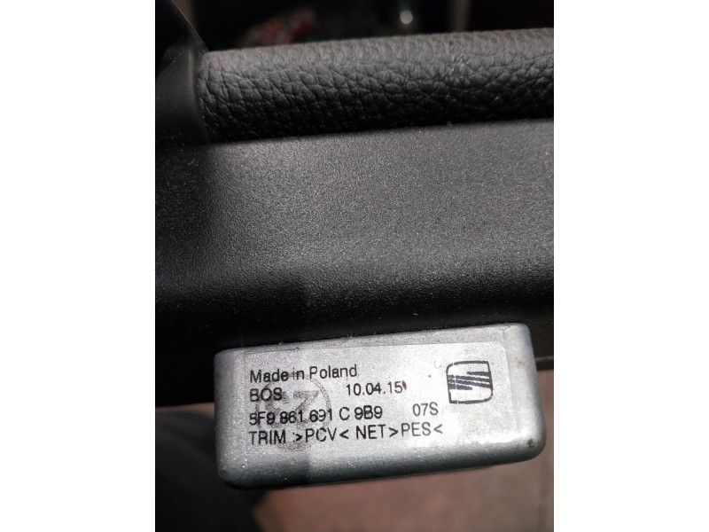 Recambio de bandeja trasera para seat leon (5f1) referencia OEM IAM 5F9861691C  SEPARADOR