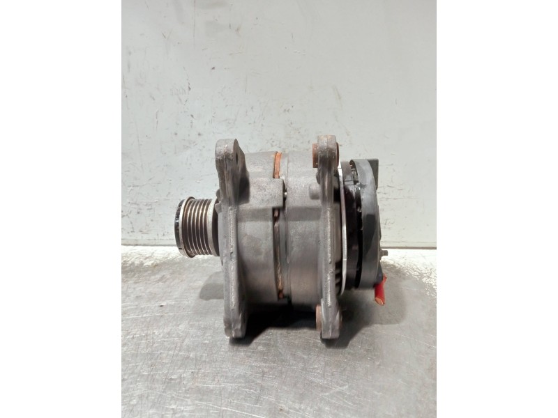 Recambio de alternador para renault clio iii referencia OEM IAM 8200660033 0124425071 