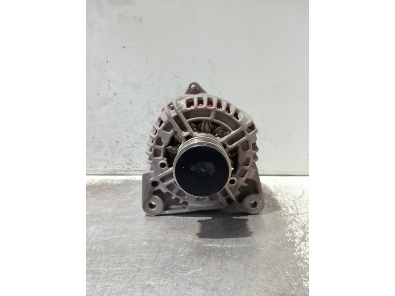 Recambio de alternador para renault clio iii referencia OEM IAM 8200660033 0124425071 