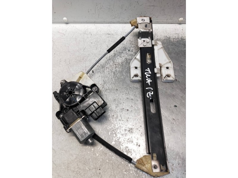 Recambio de motor elevalunas trasero izquierdo para seat leon (5f1) referencia OEM IAM 5Q0959811A  5P RANCHERA