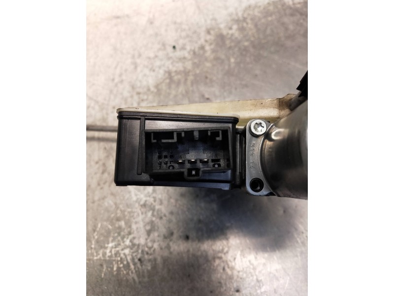 Recambio de motor elevalunas trasero izquierdo para seat leon (5f1) referencia OEM IAM 5Q0959811A  5P RANCHERA