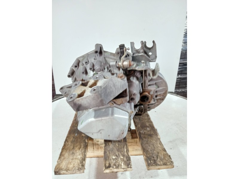 Recambio de caja cambios para fiat ducato caja cerrada 33 (06.2006 =>) referencia OEM IAM 20UM19 656684241 5V