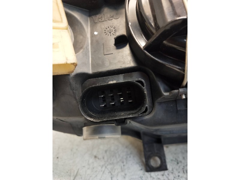 Recambio de faro izquierdo para seat cordoba berlina (6k2) referencia OEM IAM   