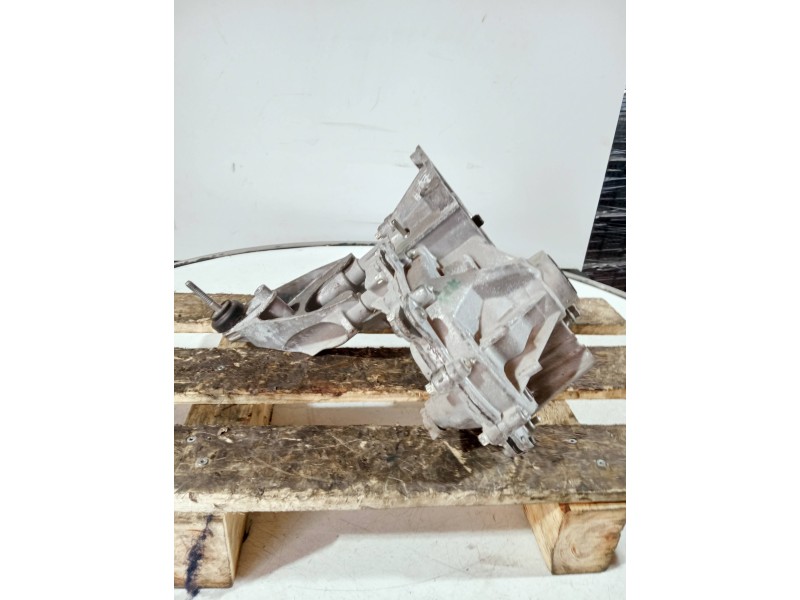 Recambio de caja cambios para dacia spring referencia OEM IAM RE0001 B062115 ELECTRICA