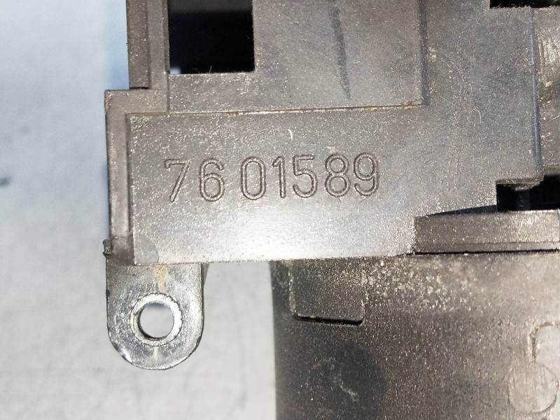 Recambio de conmutador de arranque para alfa romeo 146 1.4 t.spark referencia OEM IAM 7601589  