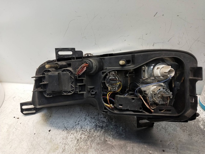 Recambio de faro derecho para fiat stilo multi wagon (192) referencia OEM IAM 517127100  PULIR