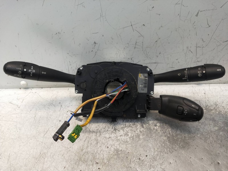 Recambio de mando luces para peugeot 207 sw outdoor referencia OEM IAM 96630718XT  