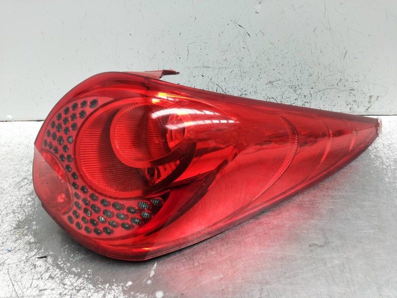 Recambio de piloto trasero derecho para peugeot 207 sw outdoor referencia OEM IAM 968015798002  